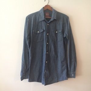 Wrangler Denim Button Down Small